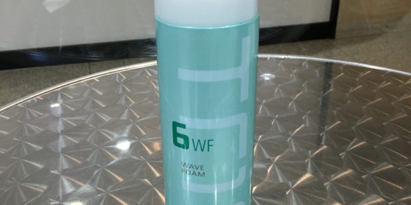 ルベル【トリエ ウエーブ フォーム６】を使ってスタイリング。